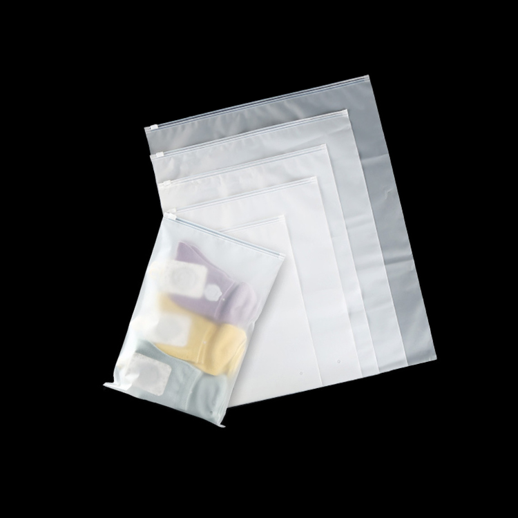 clear plastic zip lock bags