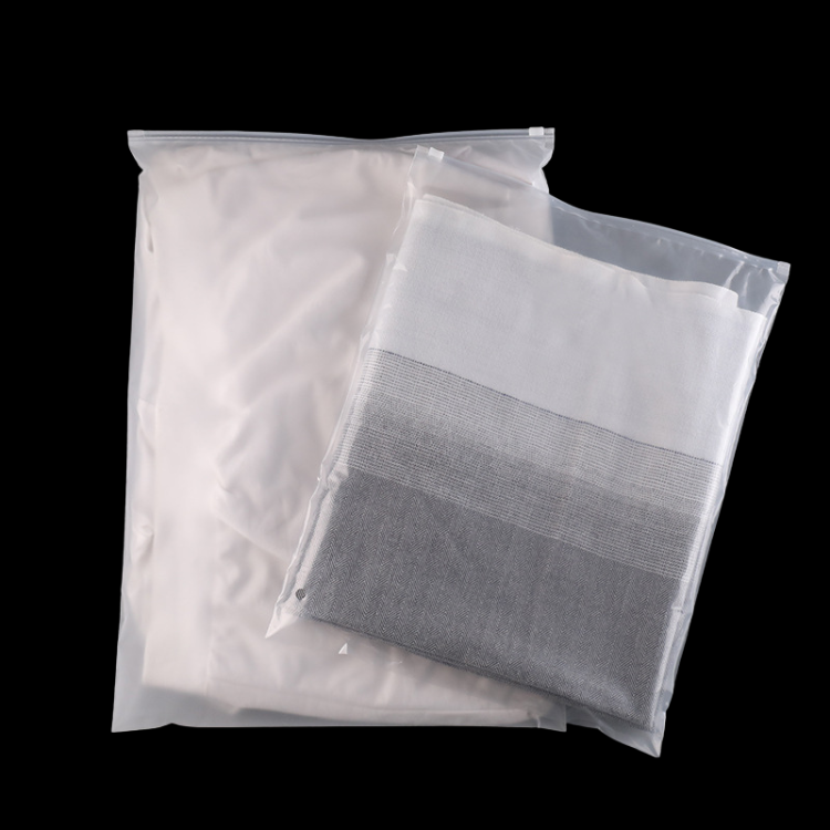 clear plastic zip lock bags